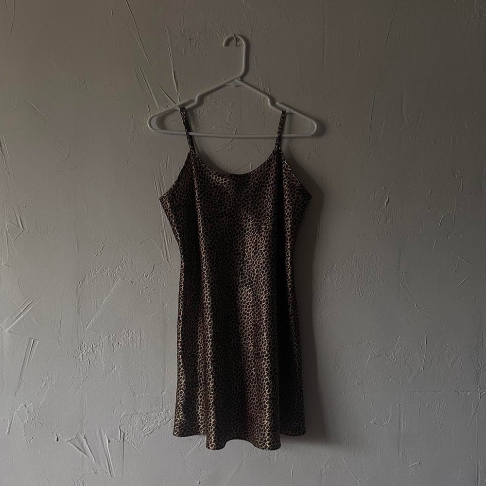 SILK LEOPARD PRINT GOWN